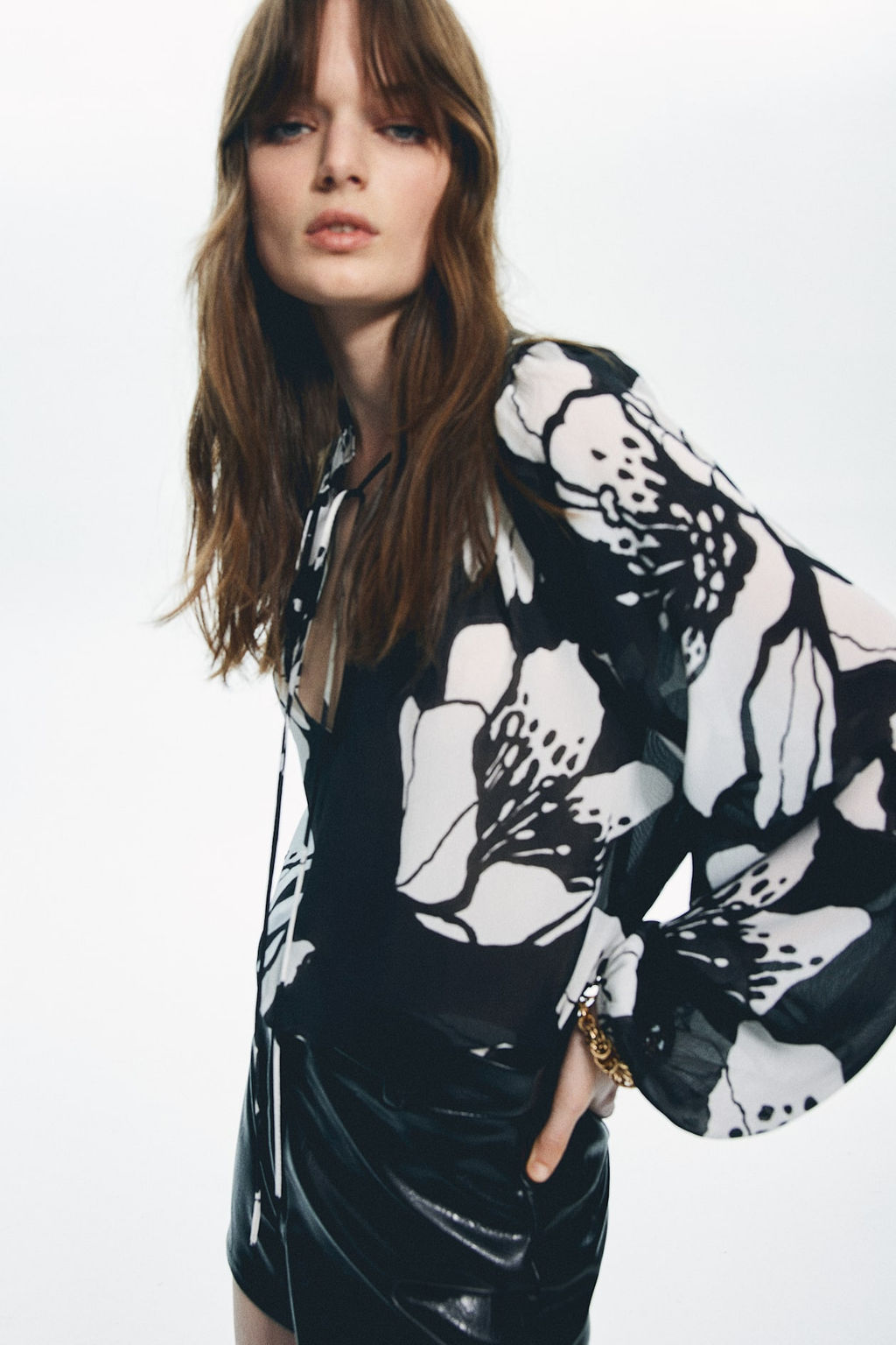 Blusa de gasa efecto arrugado - H&m фото 3