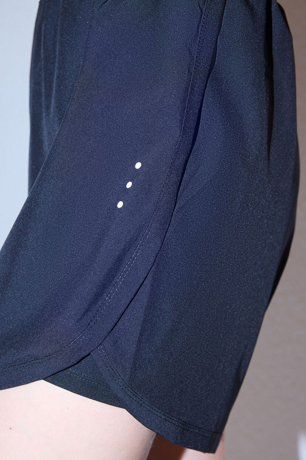 TRENDYOLMILLA Siyah Reflektor Bask? Detayl? 2 Katmanl? Ici Sortlu Orme Spor Sort THMSS25SR00001 фото 5