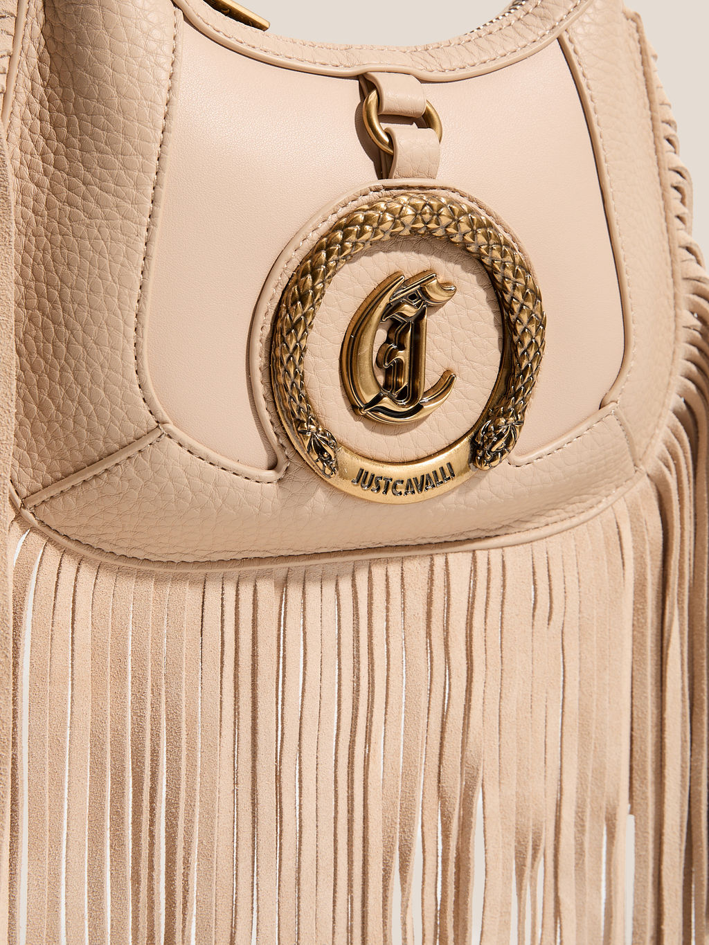 Женская сумка на плечо JUST CAVALLI ASCOT W/FRINGES Артикул 4450879, темно-бежевый - Love moschino фото 2