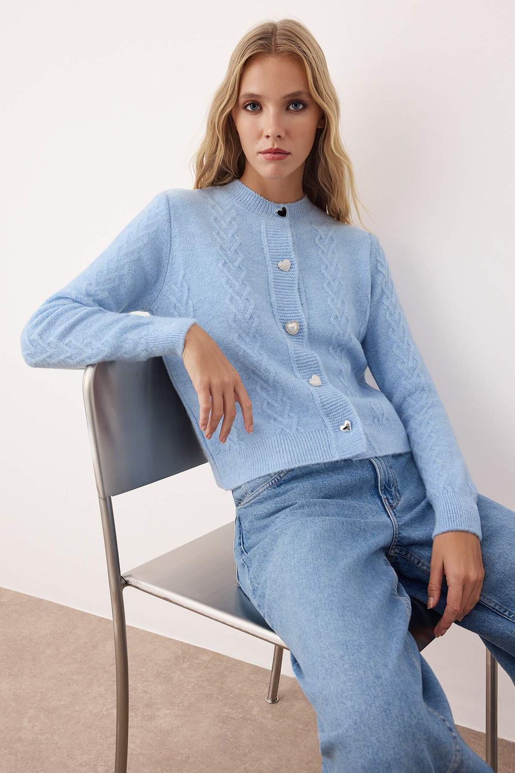 Ac?k Mavi Sac Orgu Dugme Detayl? Yumusak Dokulu Triko H?rka TWOAW26HI00040