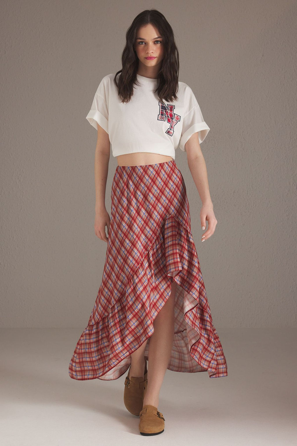 TRENDYOLMILLA Cok Renkli Ekose Desenli Etek Ucu Asimetrik Midi boy Etek TWOSS25ET00155  фото 2