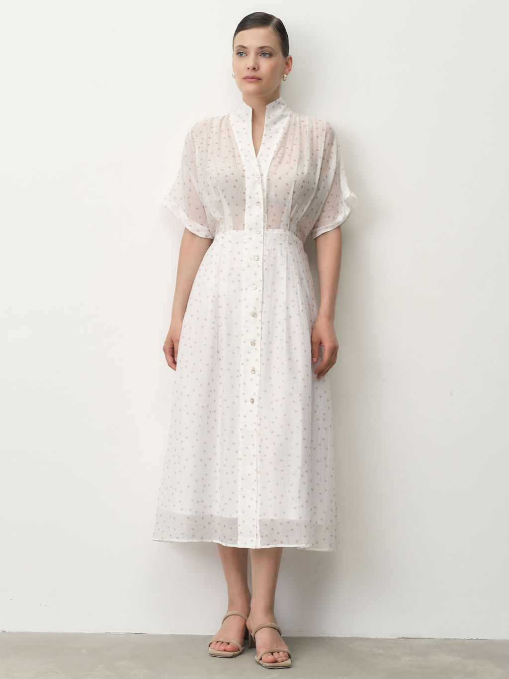 Платье из тенселя 90501 белое в горошек