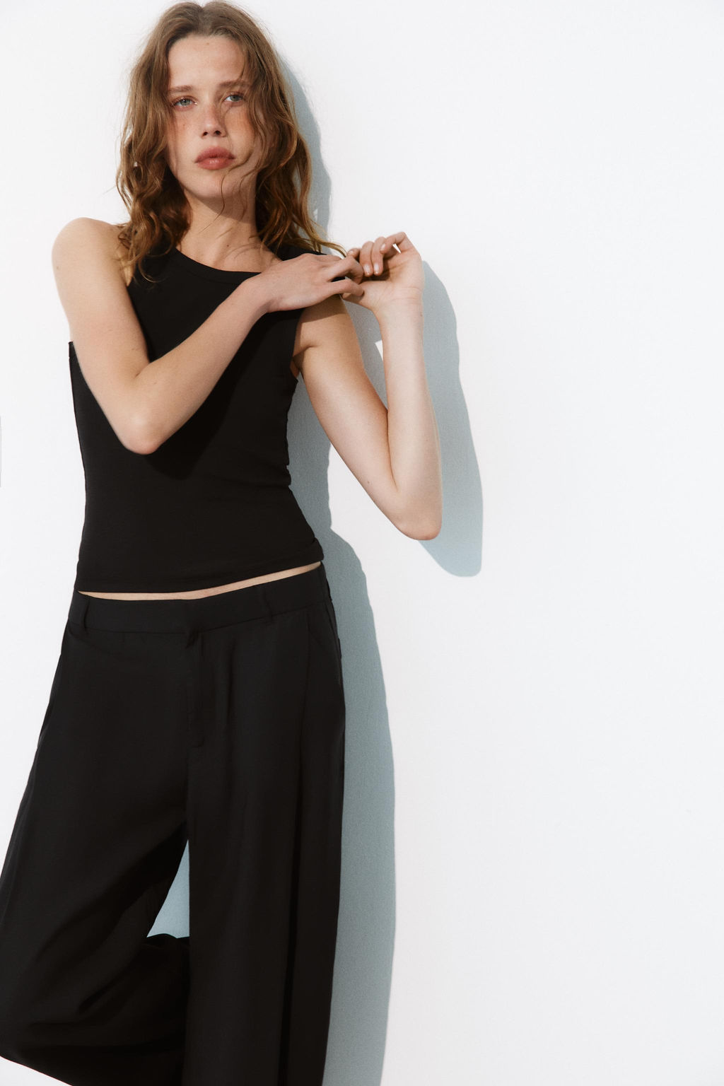 PANTAL?N FLUIDO PLIEGUES / Negro - Zara фото 3