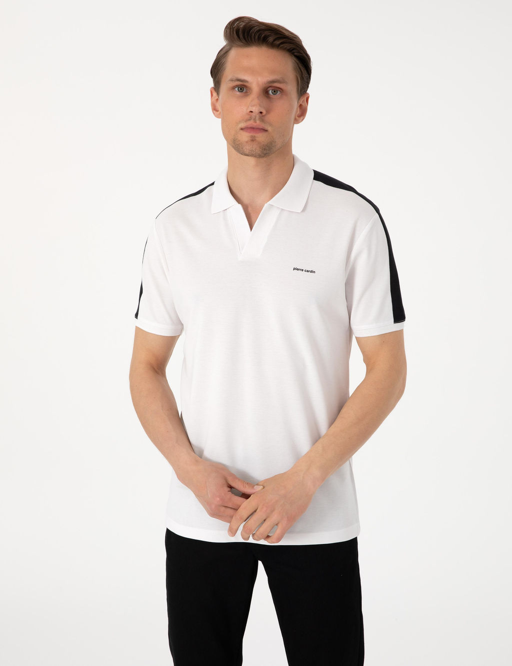 Siyah Kol Detayl_ Slim Fit %100 Pamuk Apa_ Yaka Ti__rt