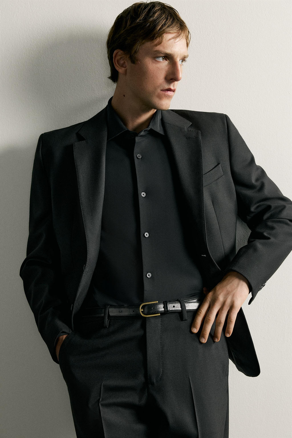 CAMISA REGULAR FIT ESTRUCTURA / Negro - Zara фото 5