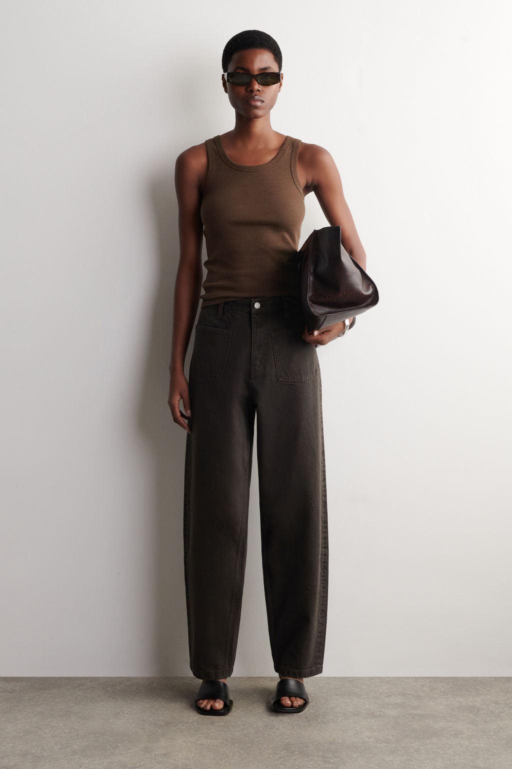 VAQUEROS STRAIGHT LEG CON BOLSILLOS DE PARCHE - H&m фото 3