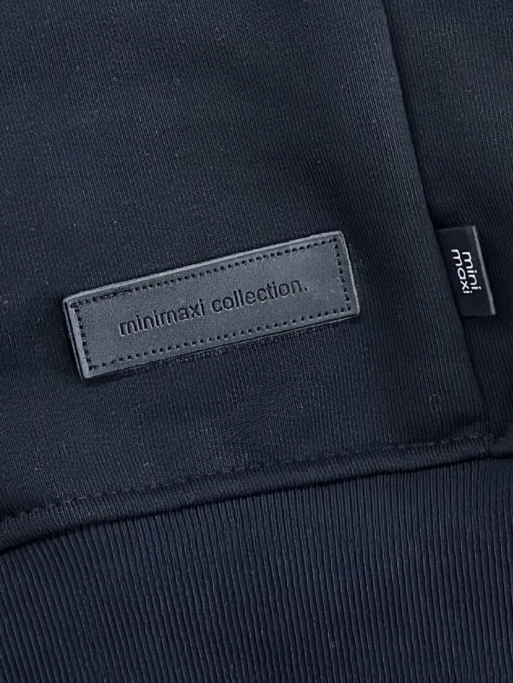 Кардиган на пуговицах 22-1757 черный - Mini maxi фото 8