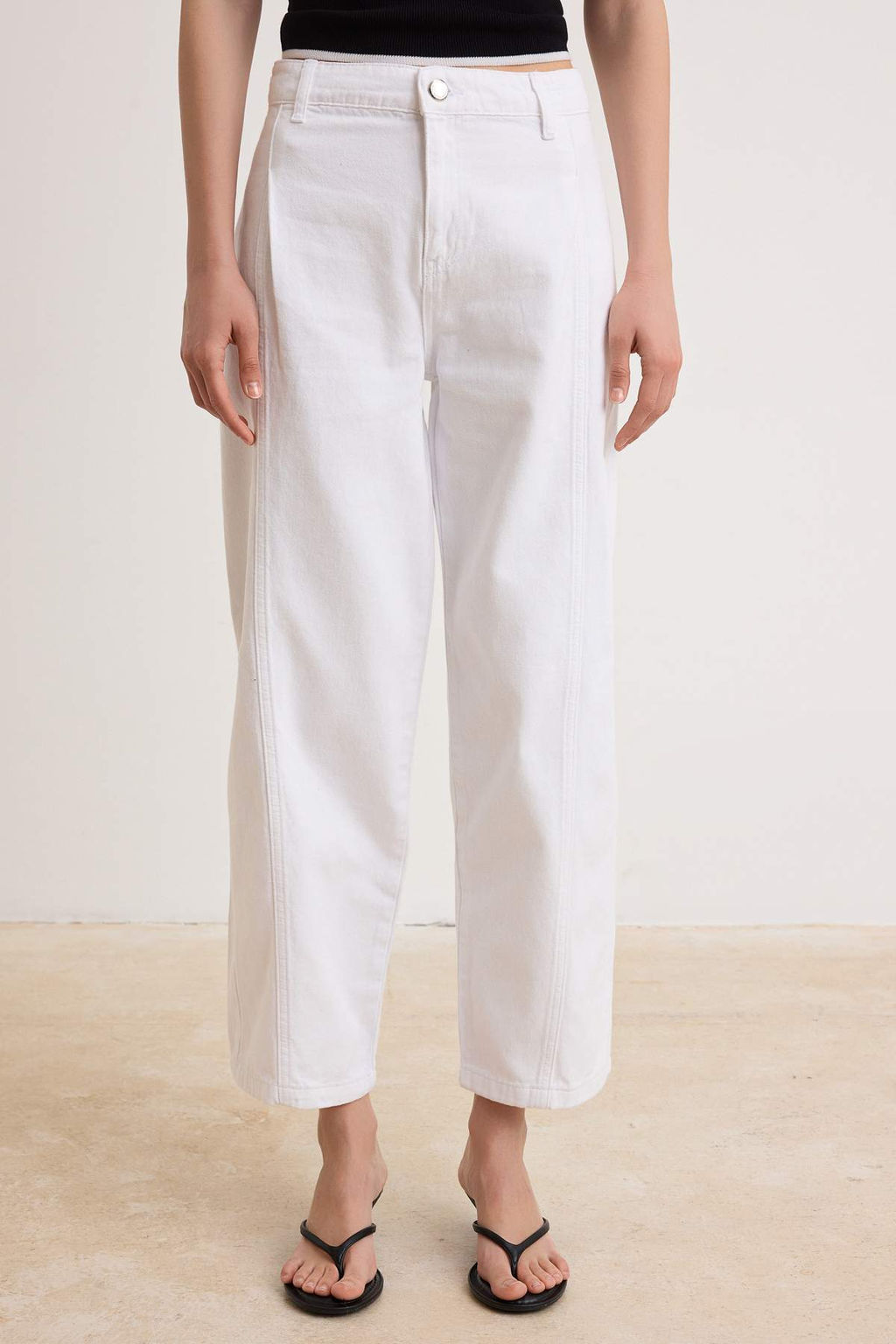 Beyaz Pileli Cep Detayl? %100 Pamuk Baggy Yuksek Bel Jeans TWOSS26JE00247 - Trendyolmilla фото 7