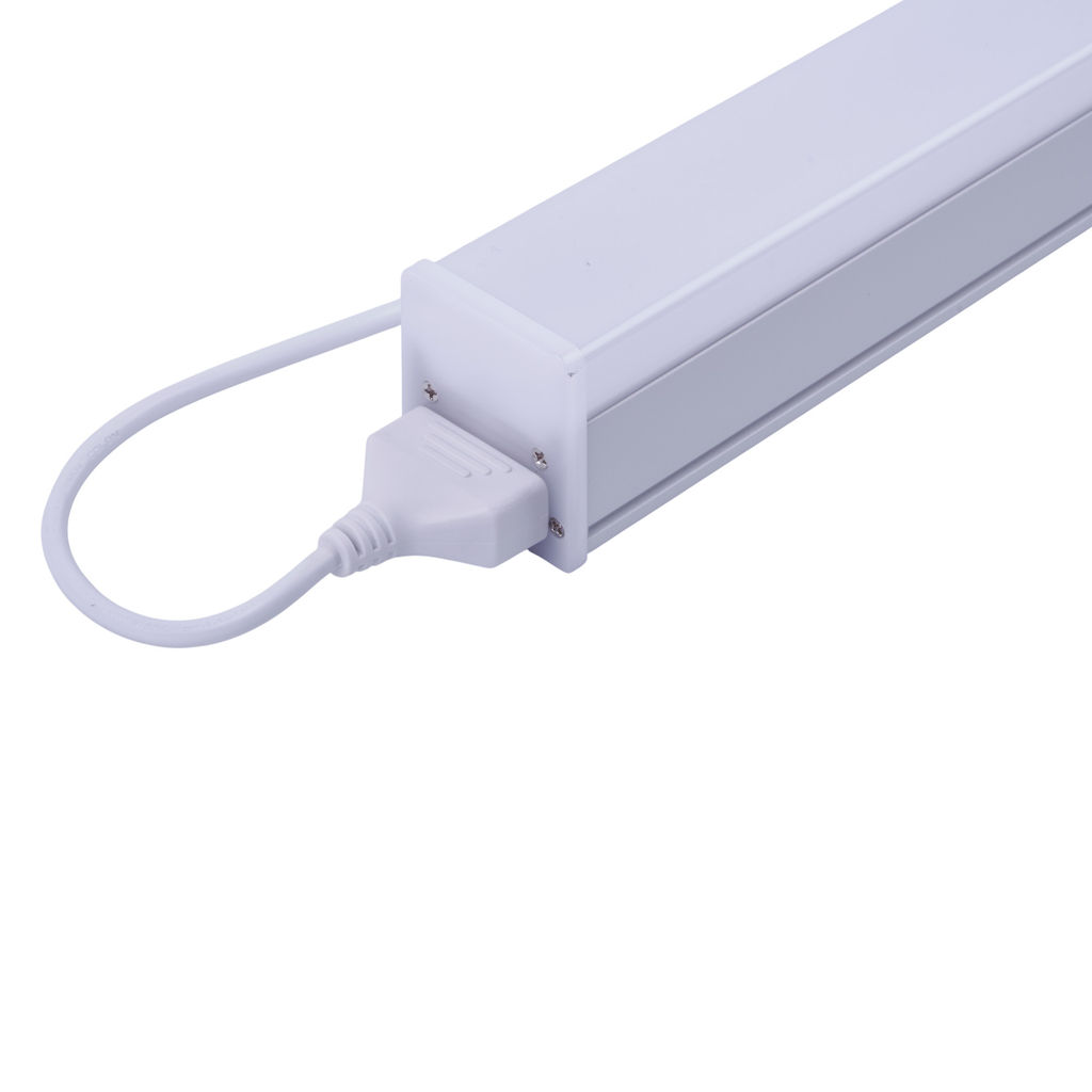 ULO-N10A-20W/6500K/L60 IP40 WHITE Светильник линейный светодиодный подвесной. Прямой, 60см. Белый свет (6500K). 2000Лм. Алюминий. Цвет белый. TM Uniel
