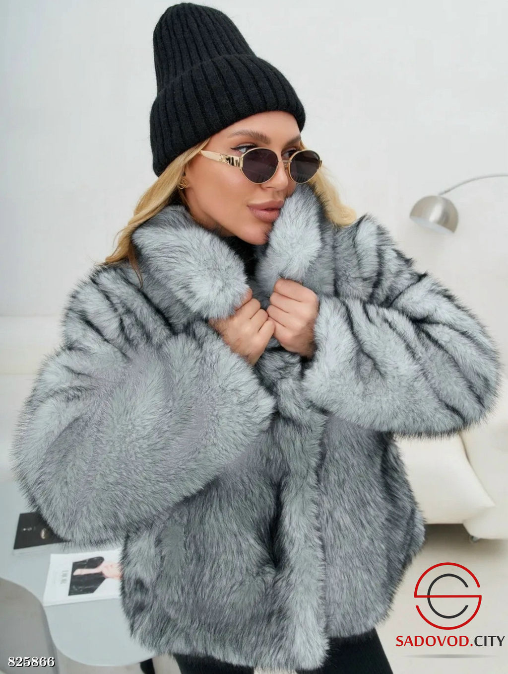 Шуба искусственная короткая
