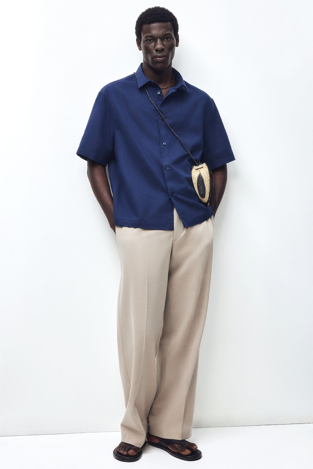 Camisa en mezcla de lino Relaxed Fit - H&m фото 5