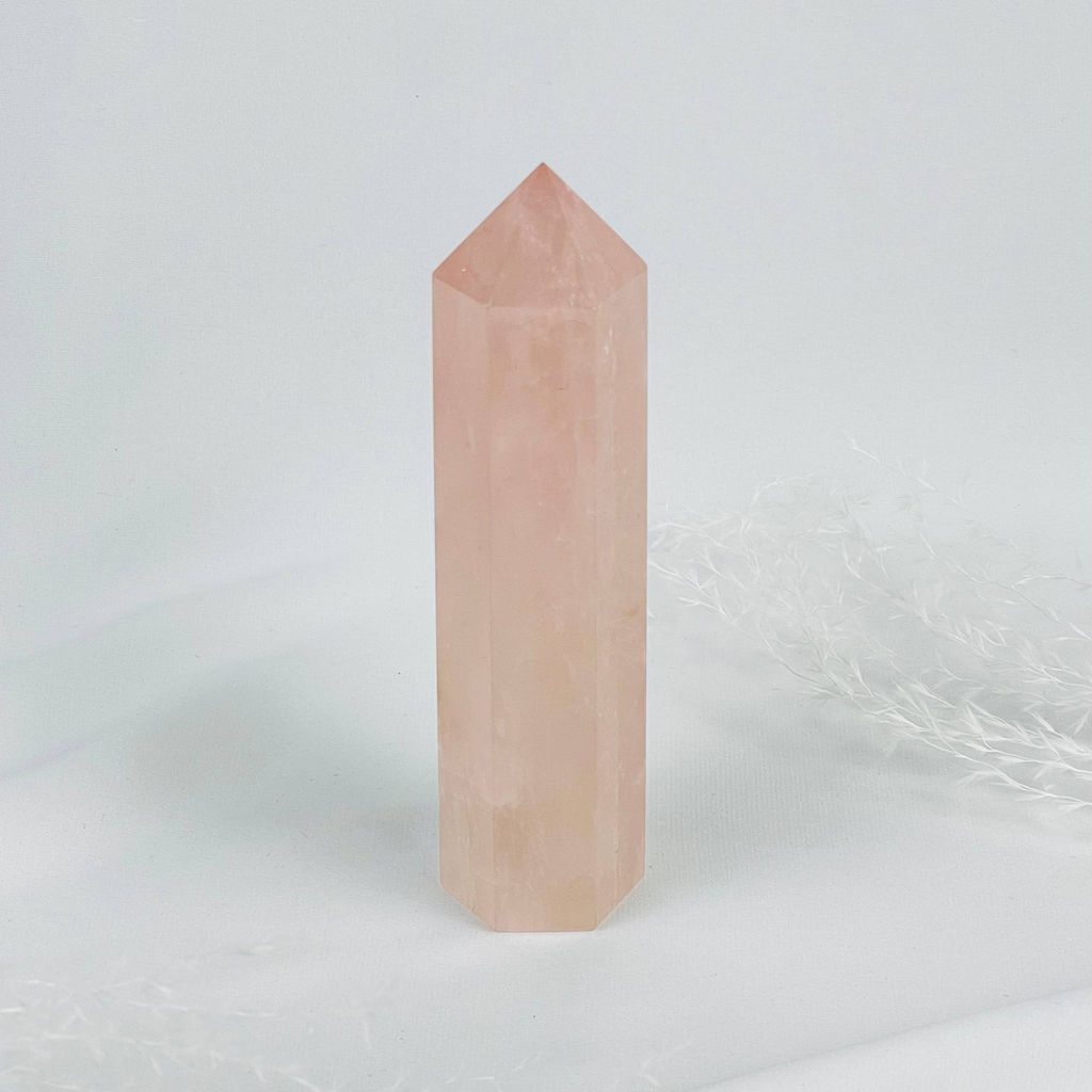 Кристалл из Розового кварца