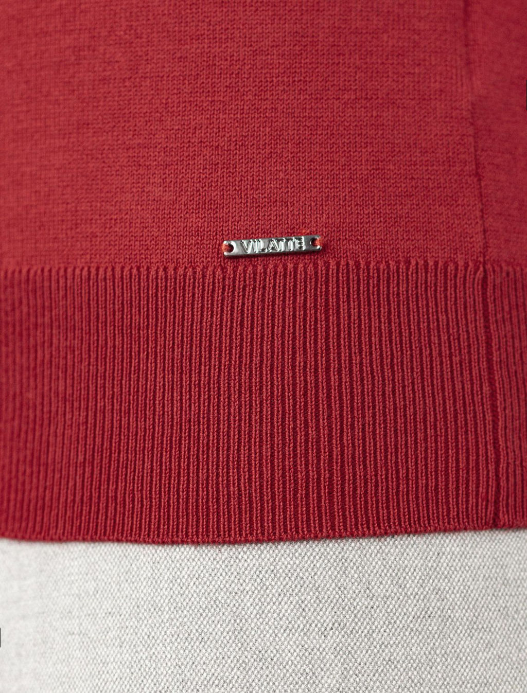 D34.197 Свитер женский темно-красный