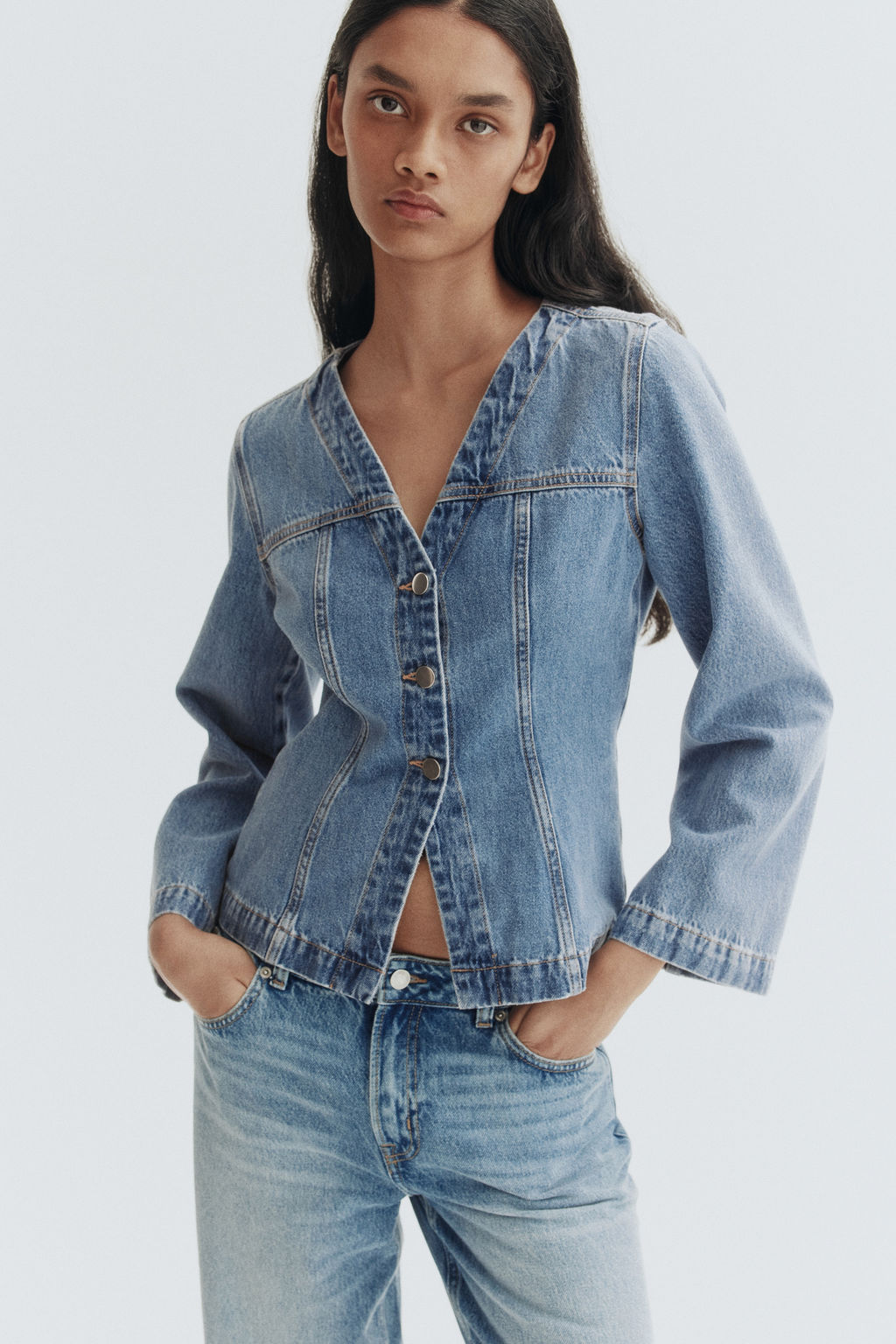 Chaqueta denim con escote en V - H&m фото 4