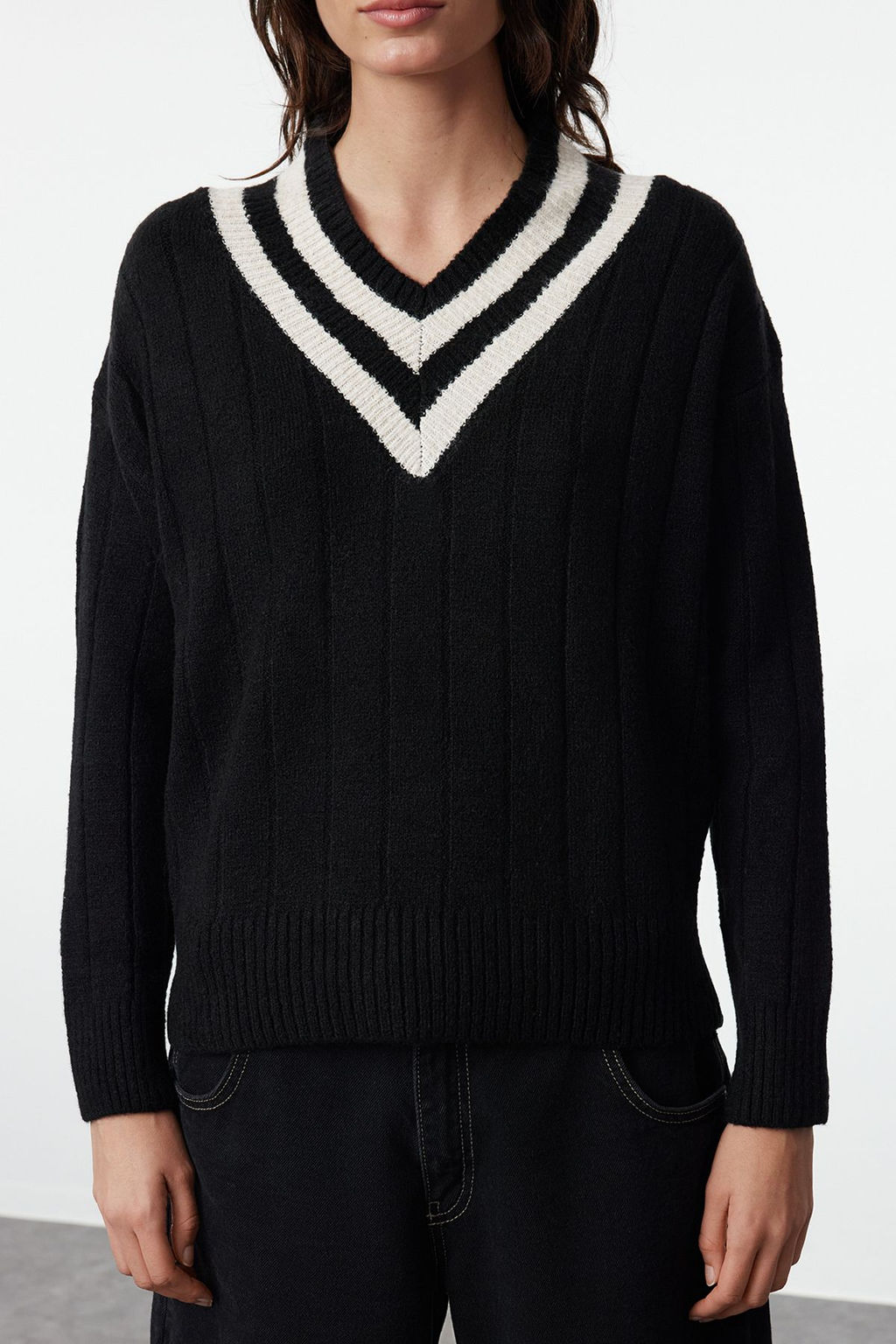 Tas Yumusak Dokulu V Yaka Renk BlokluTriko Kazak TWOAW25KZ00206 - Trendyolmilla фото 11