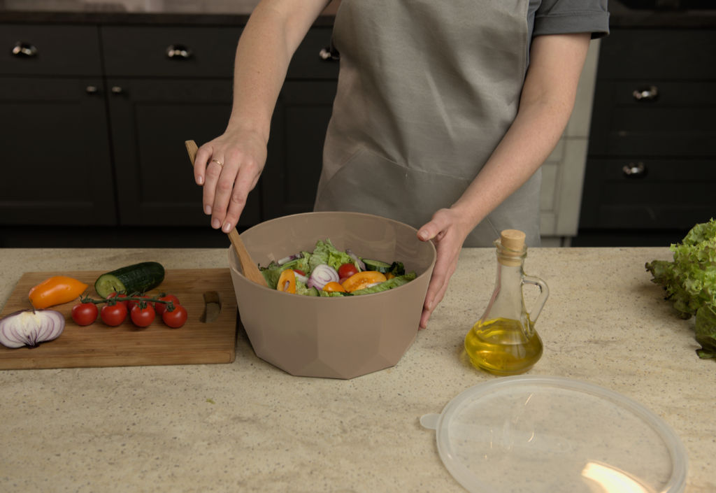 Цена за 2 шт. Салатник Plast Team STOCKHOLM 1,7 л молочный туман PT171010048,,