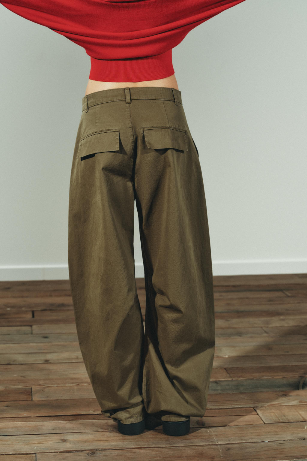 BALLOON CARGO TROUSERS - Zara фото 5