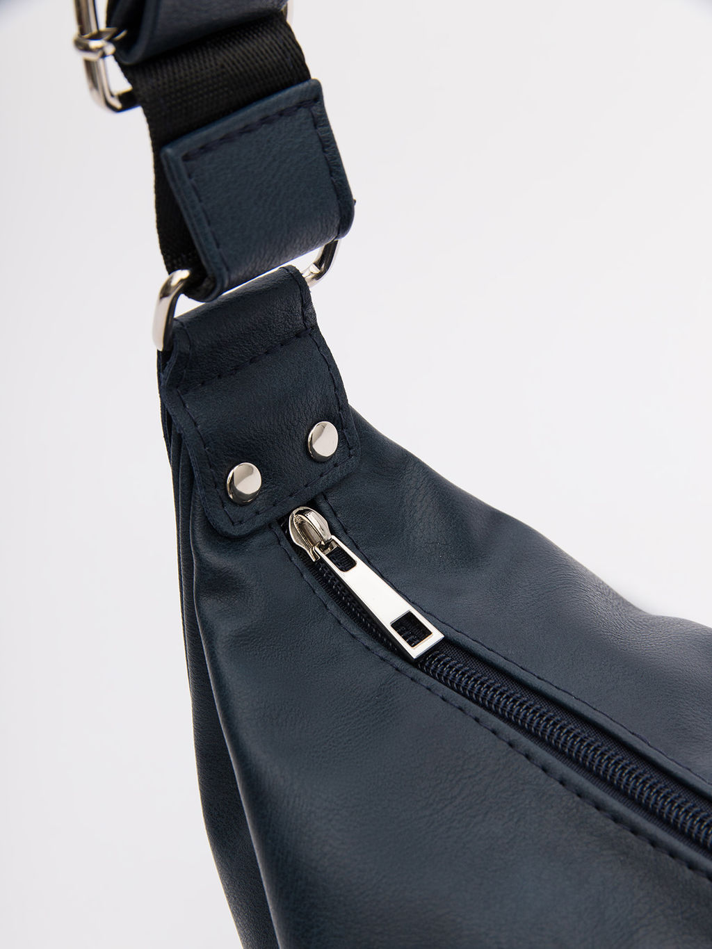 1365 910 70 Сумка женская