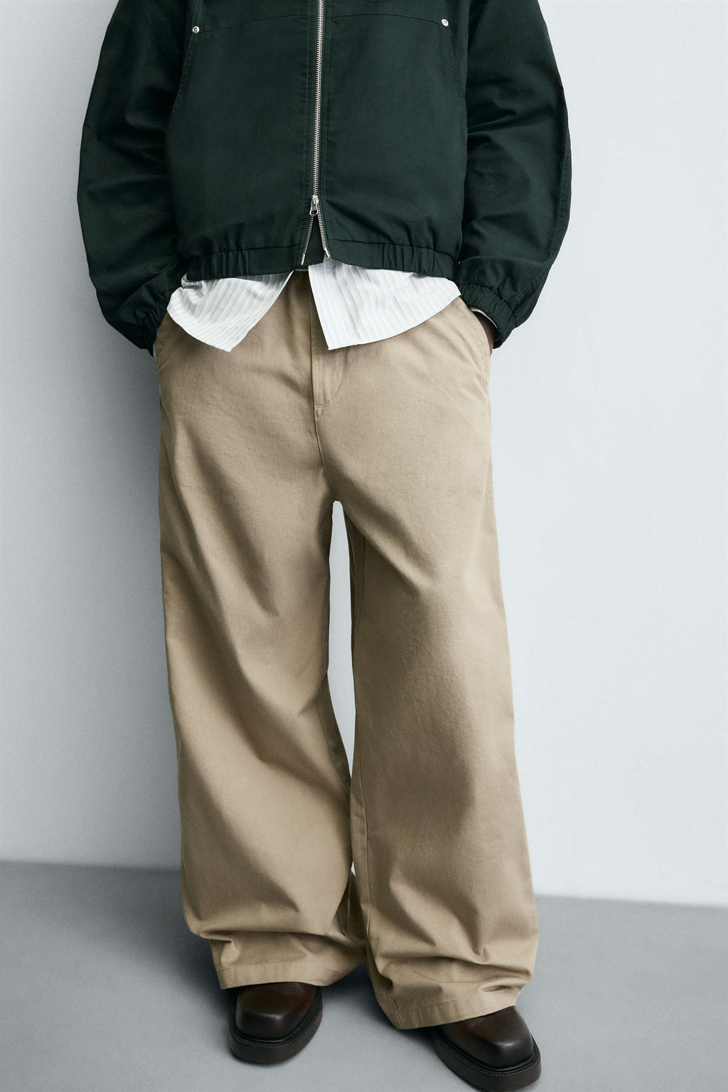 WIDE BAGGY FIT CHINO TROUSERS - Zara фото 5