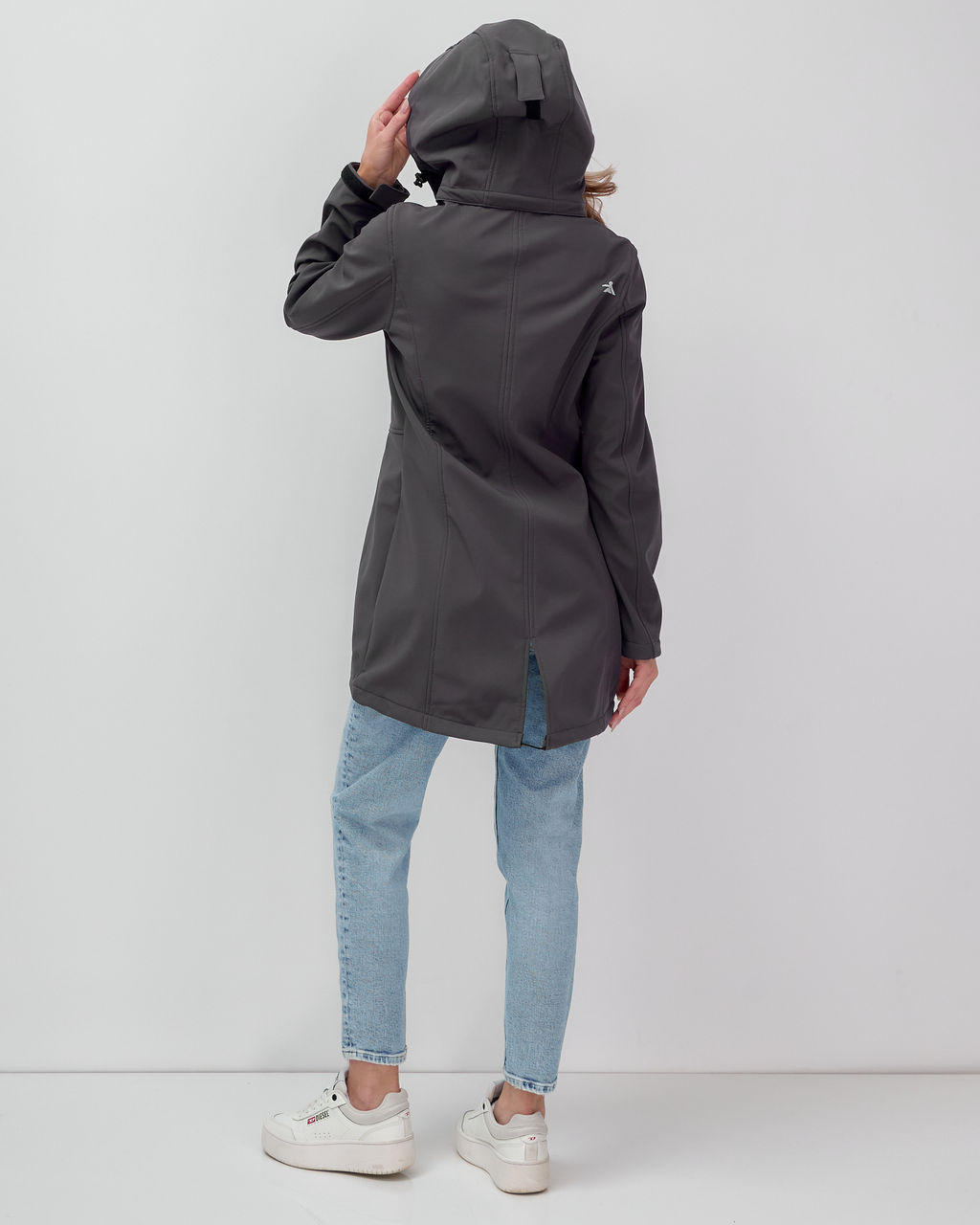 Парка спортивная женская с капюшоном softshell темно-серого цвета 9568TC - Mtforce фото 46