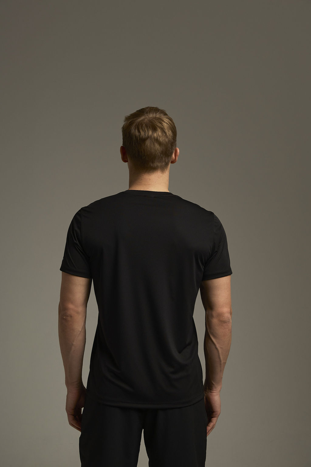 Футболка Черный - Anta фото 4