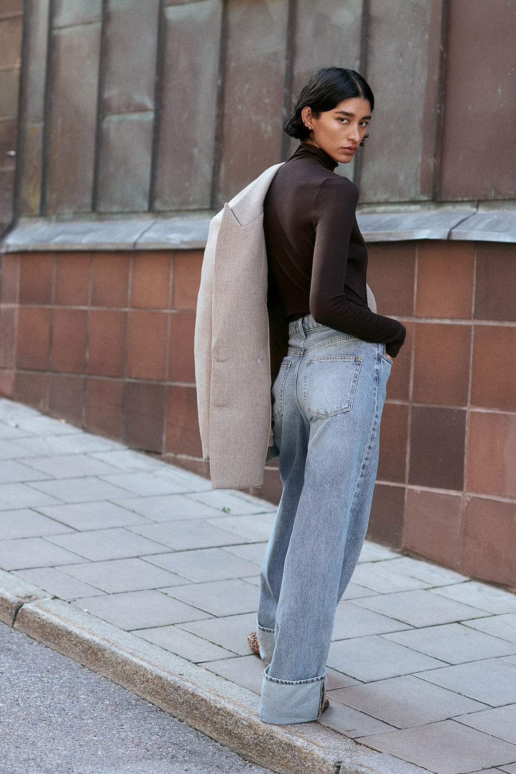 Vaquero recto con vuelta - H&m фото 5