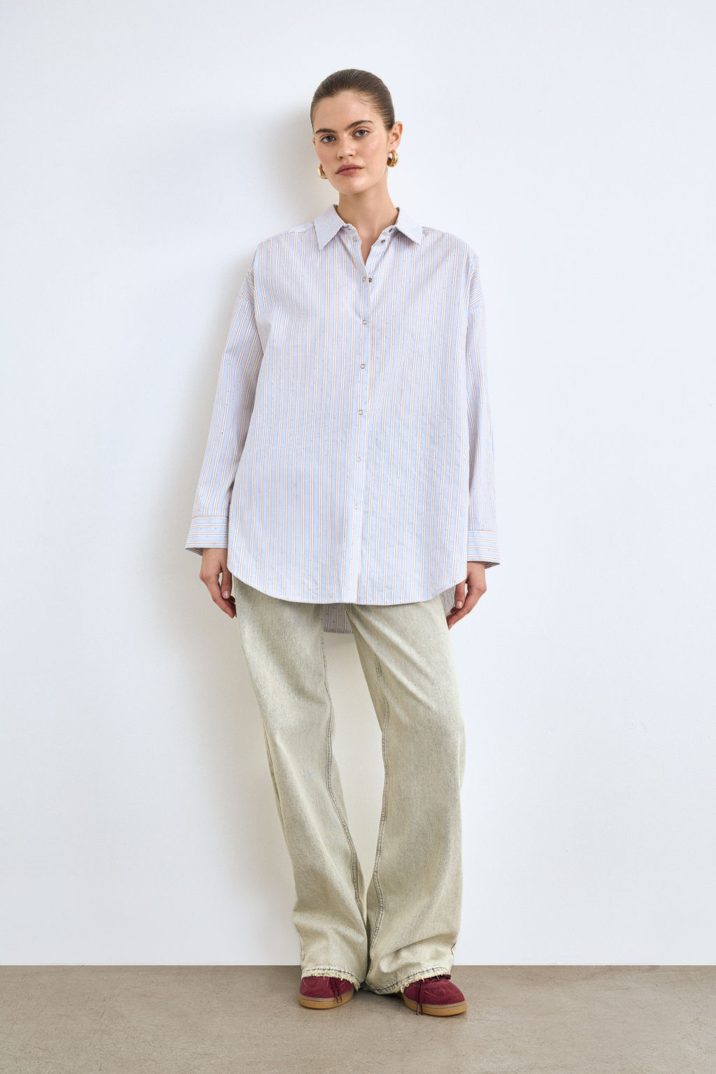 Рубашка оверсайз со стразами - Mollis фото 2