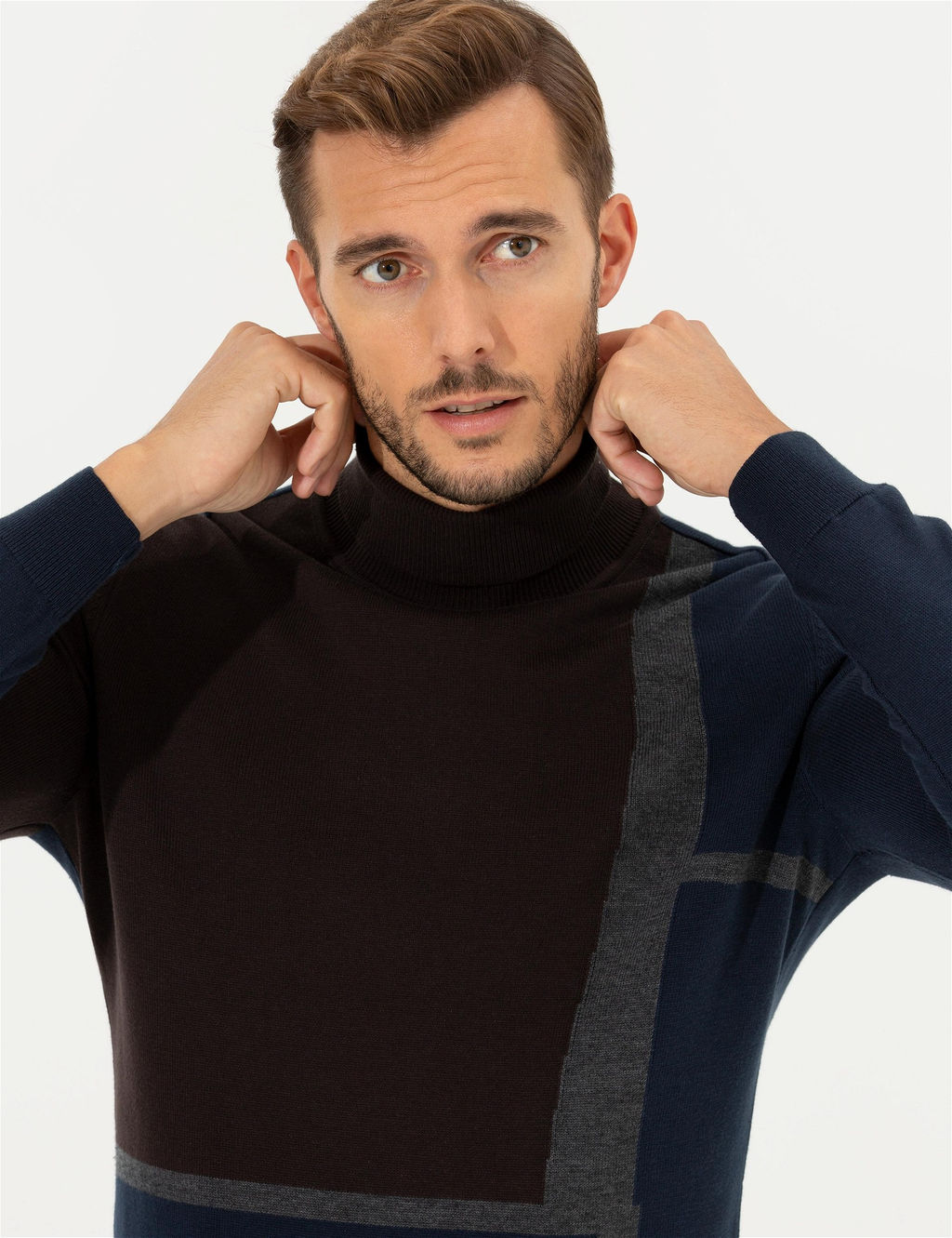 Kahverengi Slim Fit Bal_k__ Yaka Triko Kazak