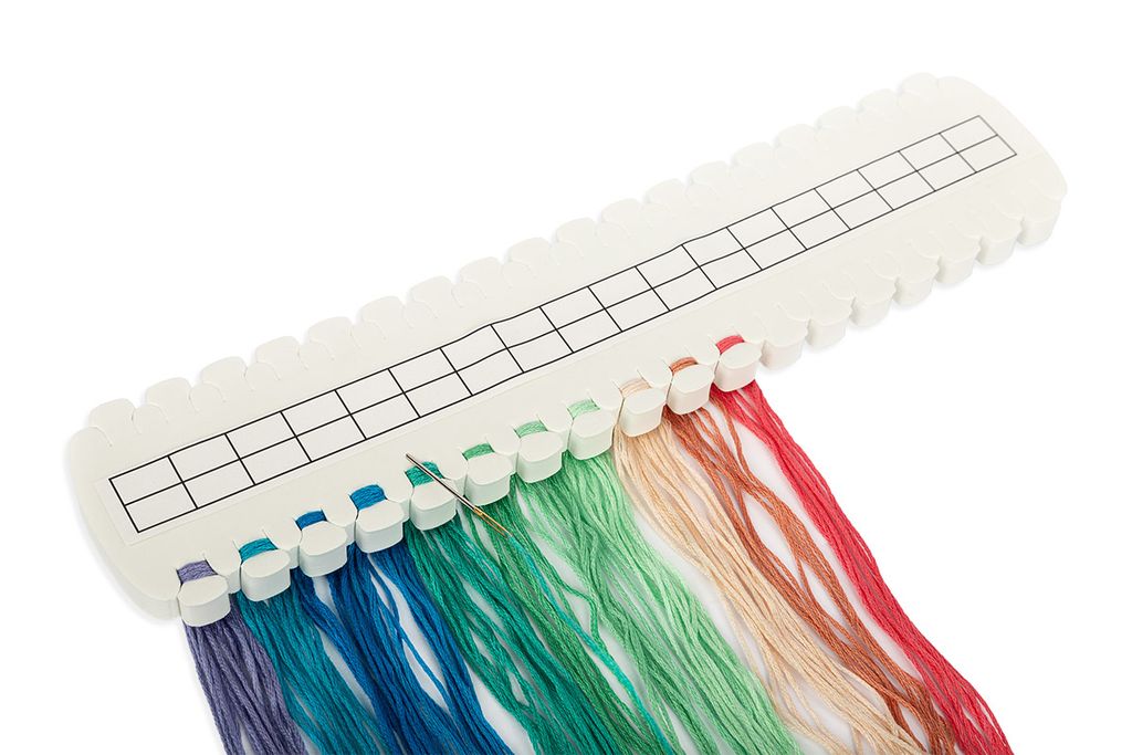 Gamma ORG-01 Органайзер для ниток мулине ЭВА 27 см в пакете с еврослотом на 36 цветов  фото 3