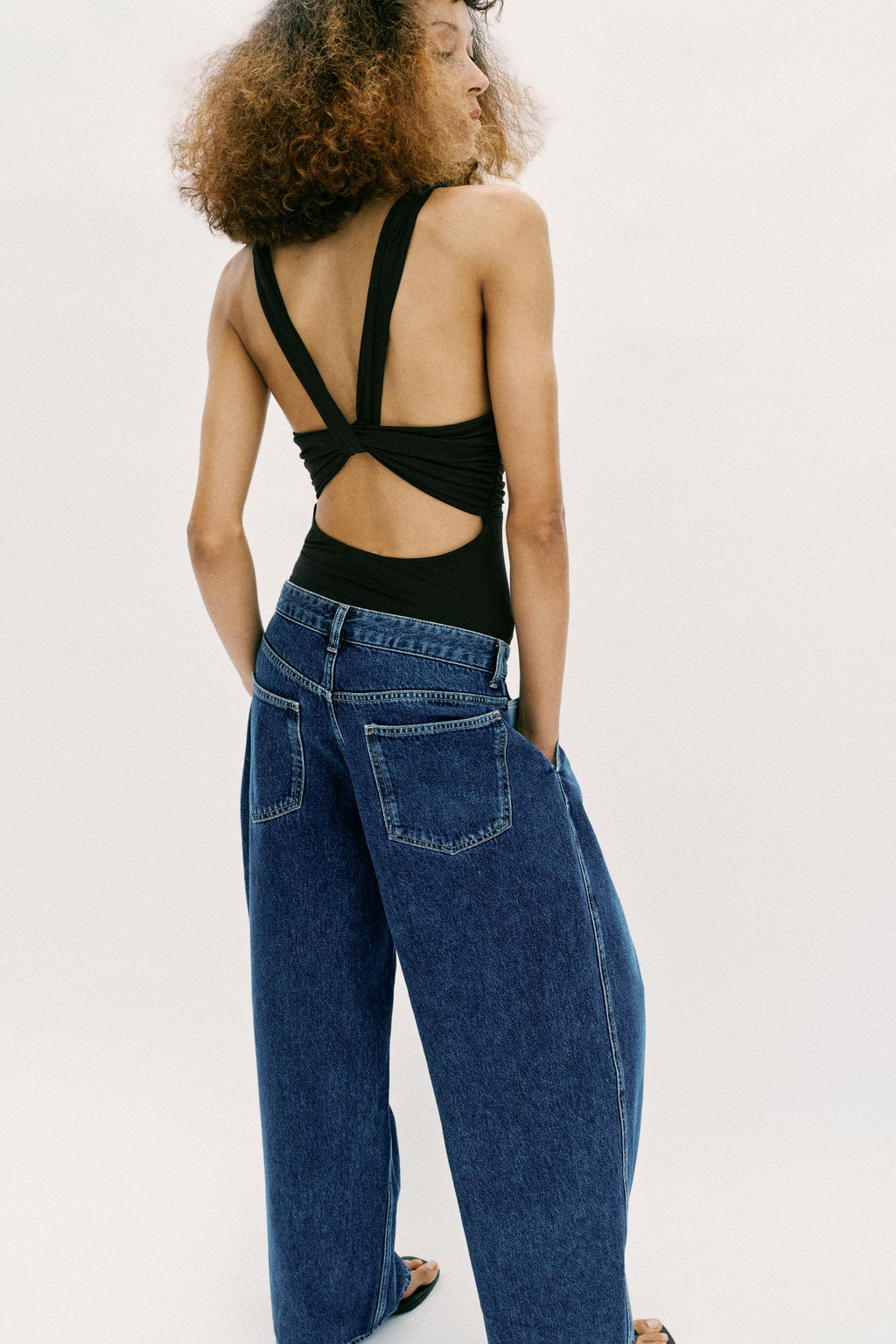 BODY POLIAMIDA ESPALDA ABIERTA / Negro - Zara фото 3