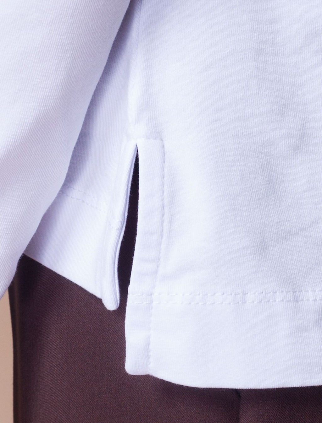 Блузка трикотажная на золотистых пуговицах из премиального хлопка - Vilatte фото 2