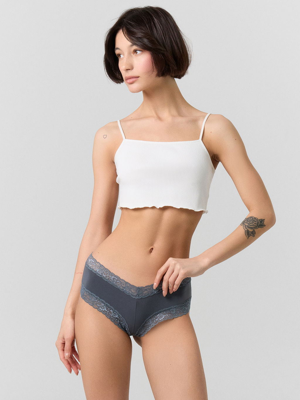 Цена за 2 штуки! Трусы бразилиана женские серые с кружевом