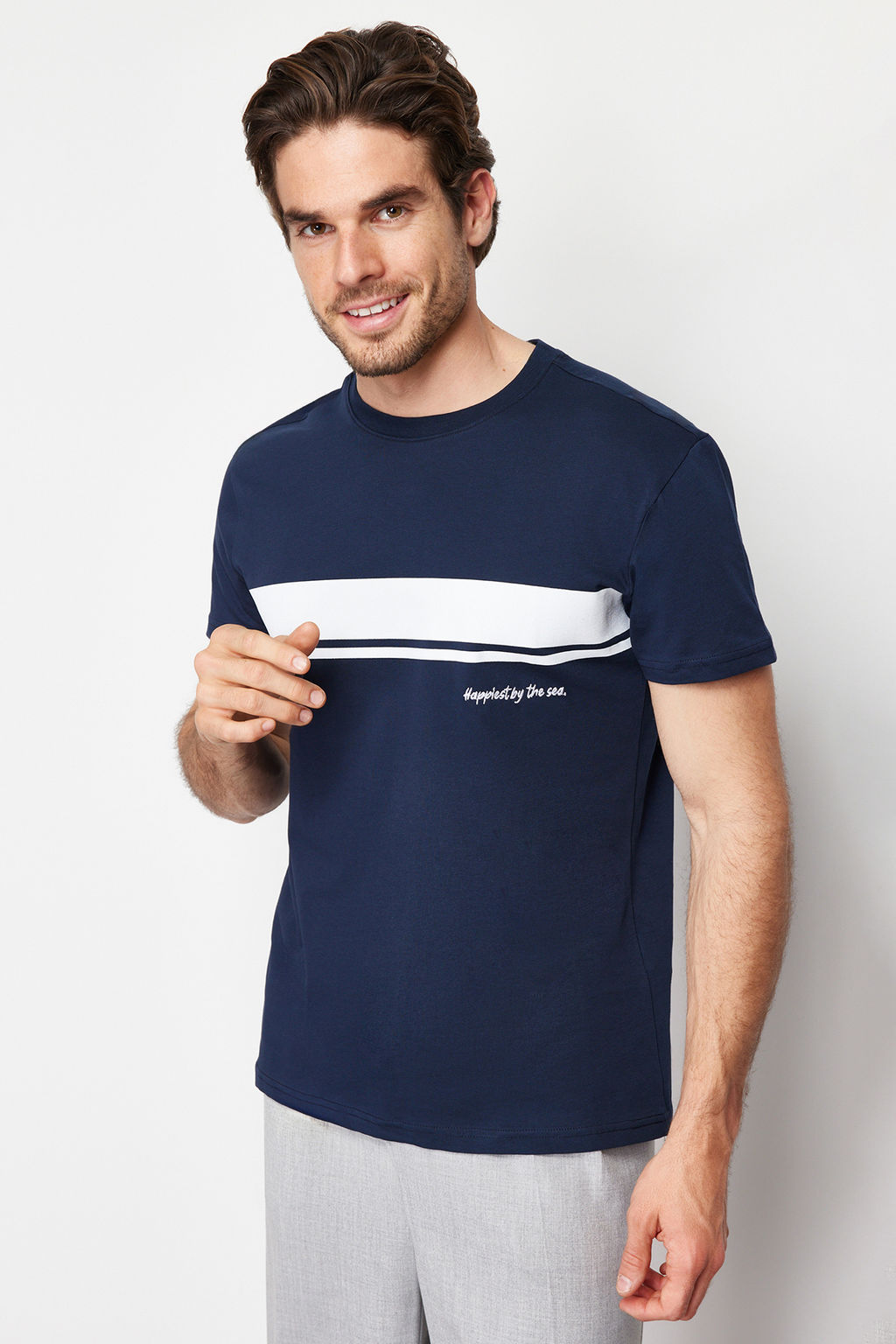 TRENDYOL MAN Tas Regular/Normal Bisiklet Yaka K?sa Kollu Cizgili Bask?l? %100 Pamuklu T-shirt TMNSS24TS00059 - Trendyolmilla фото 3