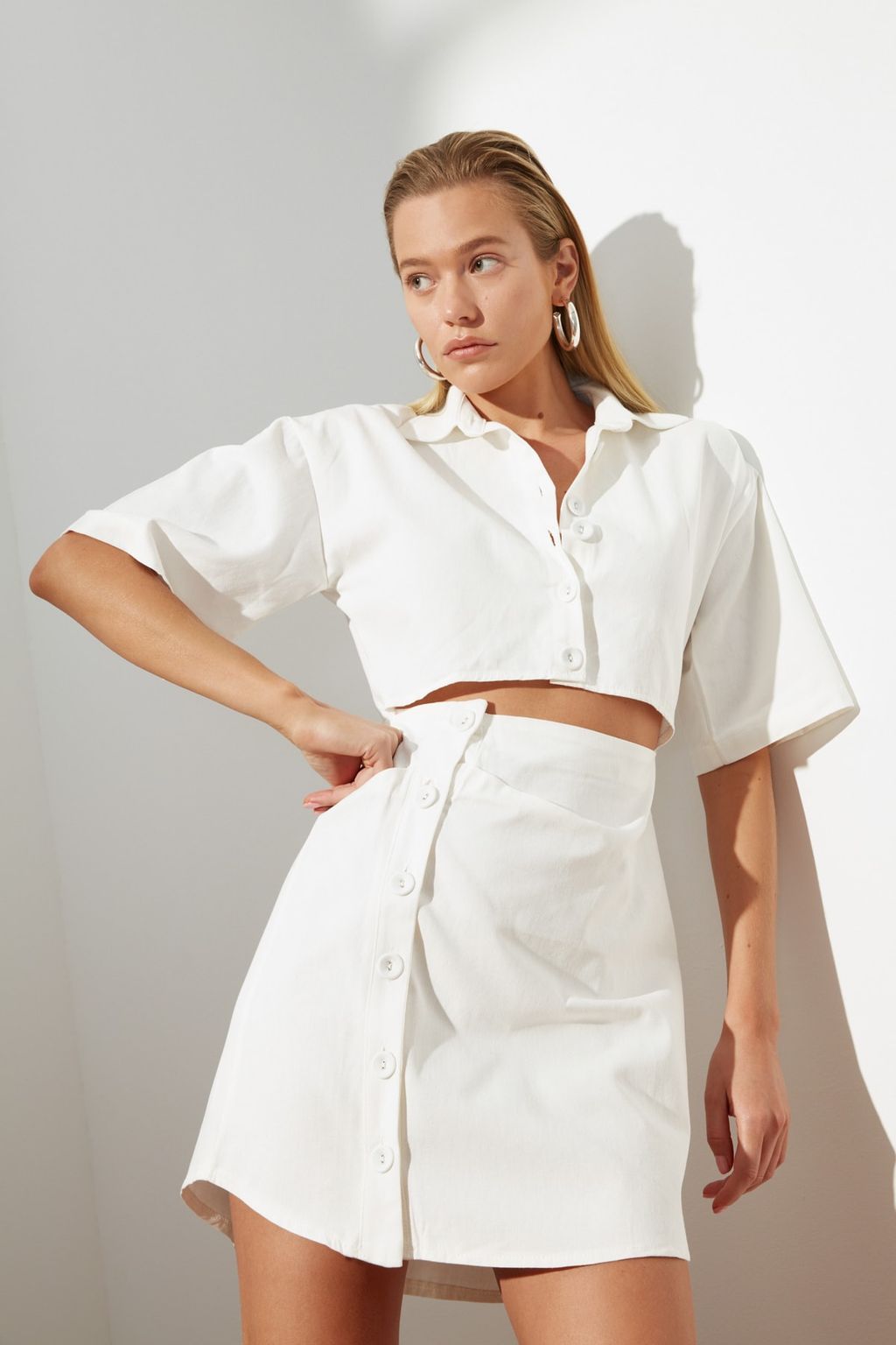 Limited Edition Ekru A Kesim Pencere Detayl? Gomlek Yaka Mini Dokuma Elbise TWOSS21EL1780 - Trendyolmilla фото 5