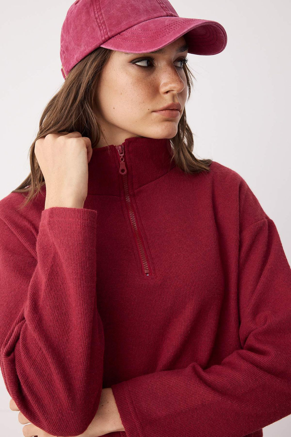 Bordo Selanik/Triko Gorunumlu Fermuarl? Yaka Regular/Normal Kal?p Orme Sweatshirt TWOAW22SW0732