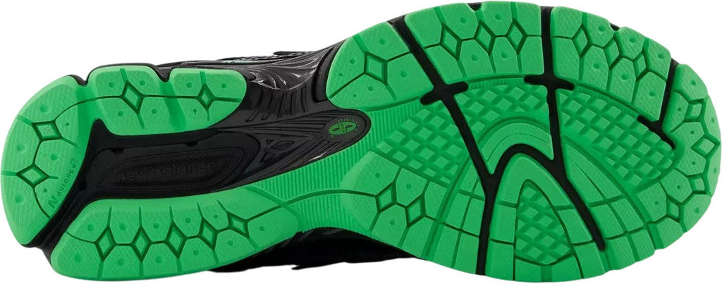 Кроссовки взрослые