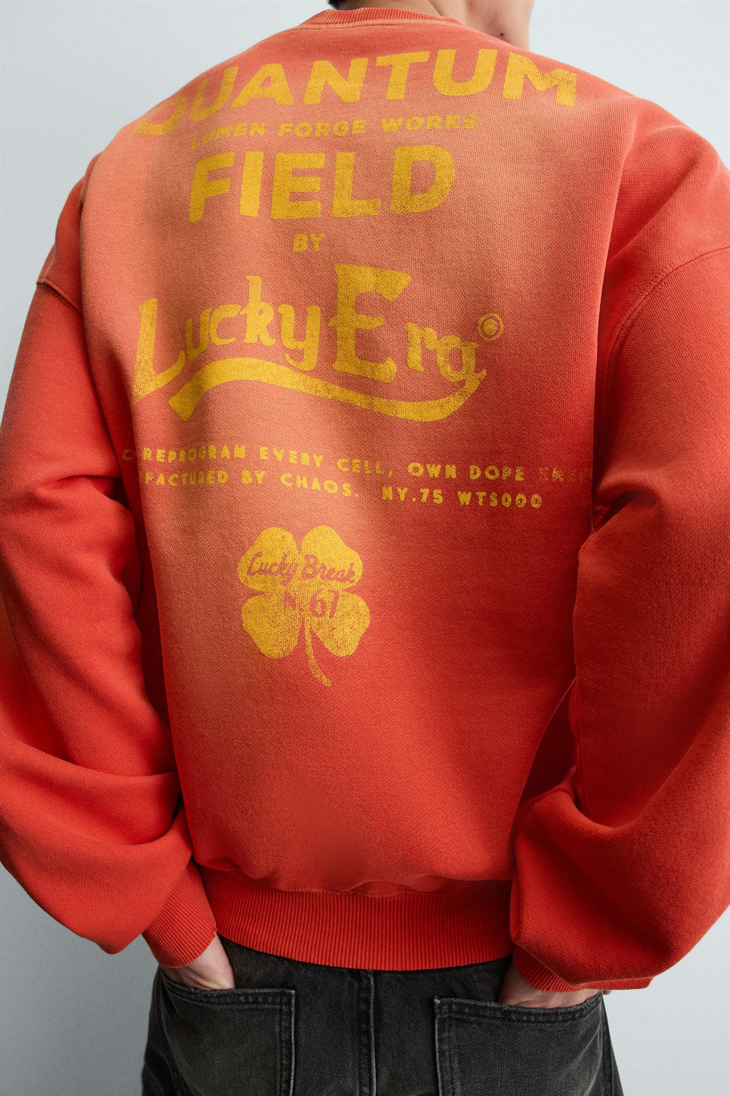 SWEATSHIRT WITH SPRAY TEXT PRINT