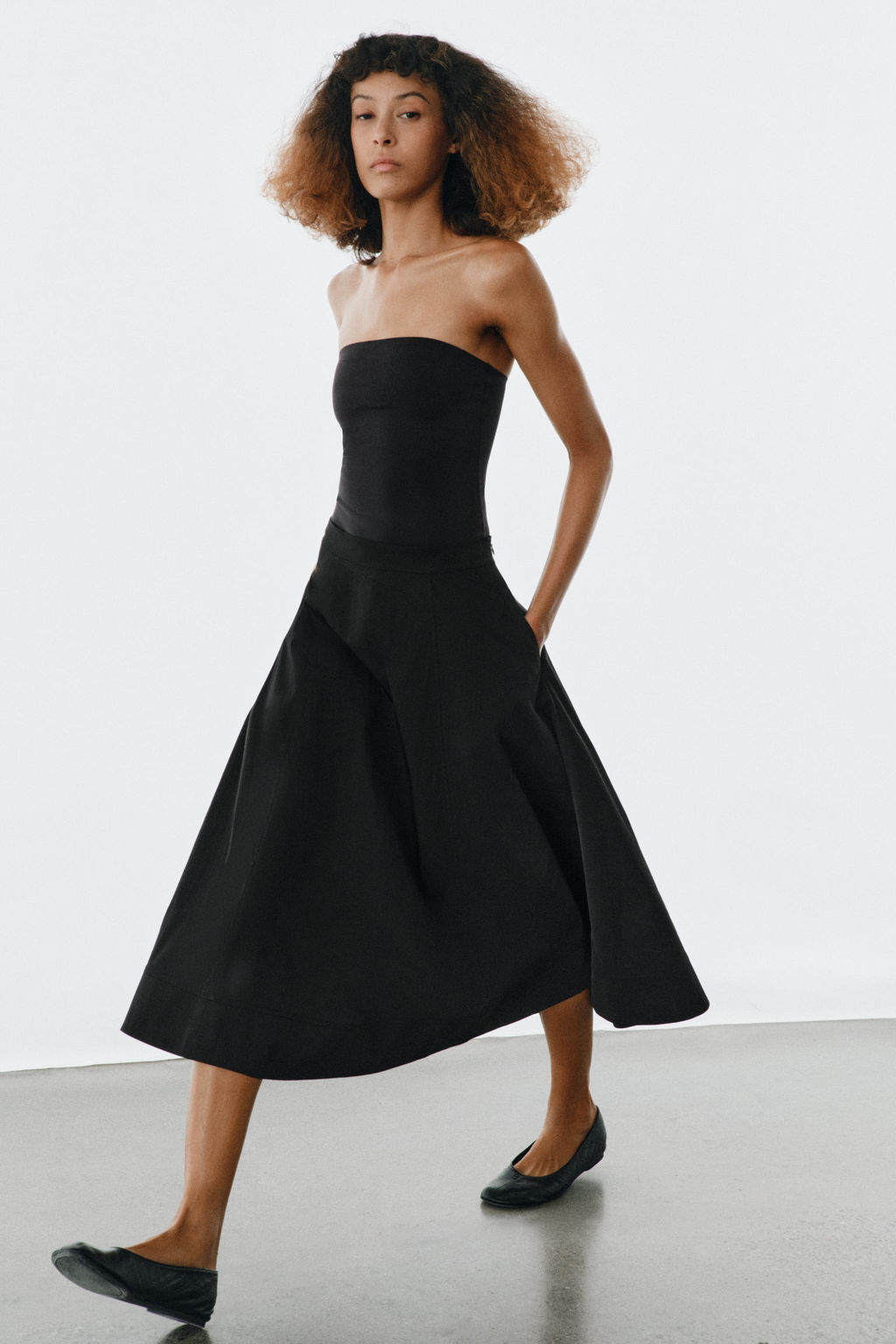 FALDA MIDI CAPA ZW COLLECTION / Negro - Zara фото 2