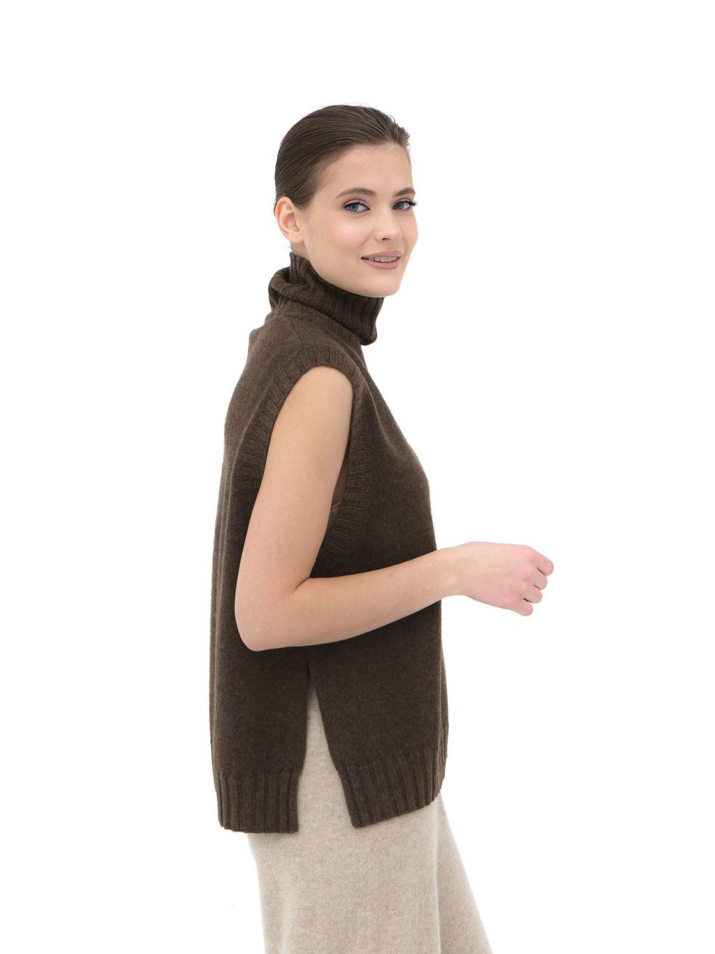 Джемпер из пуха яка 06093 коричневый