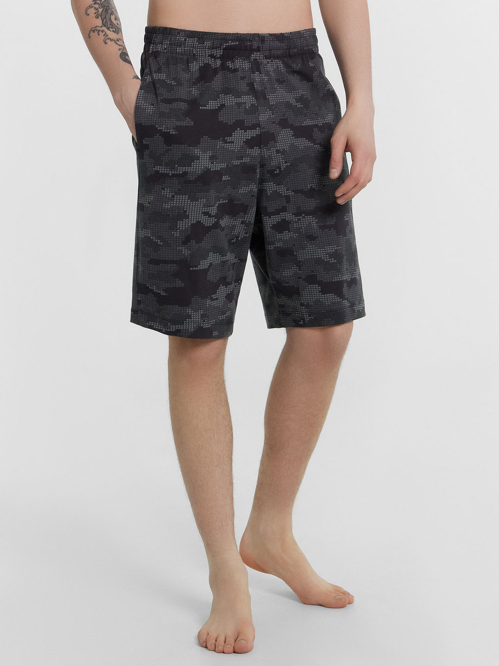 Шорты мужские серые с принтом - Mark formelle фото 2