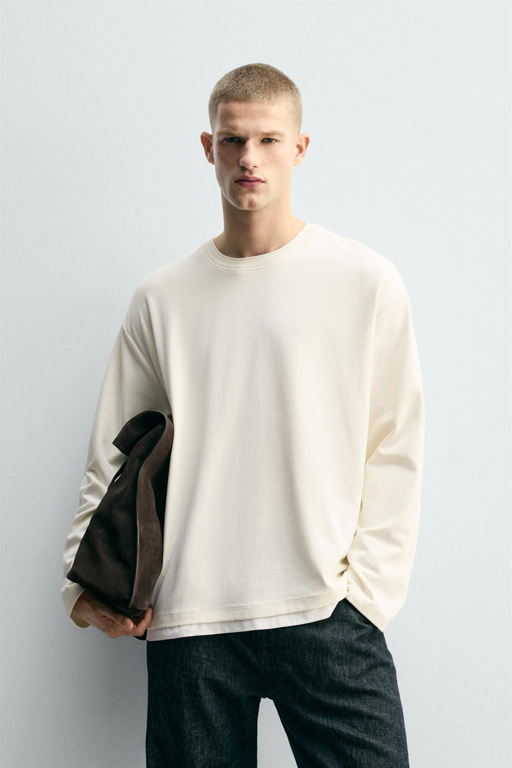 T-SHIRT WITH CONTRAST DOUBLE FINISHES - Zara фото 2