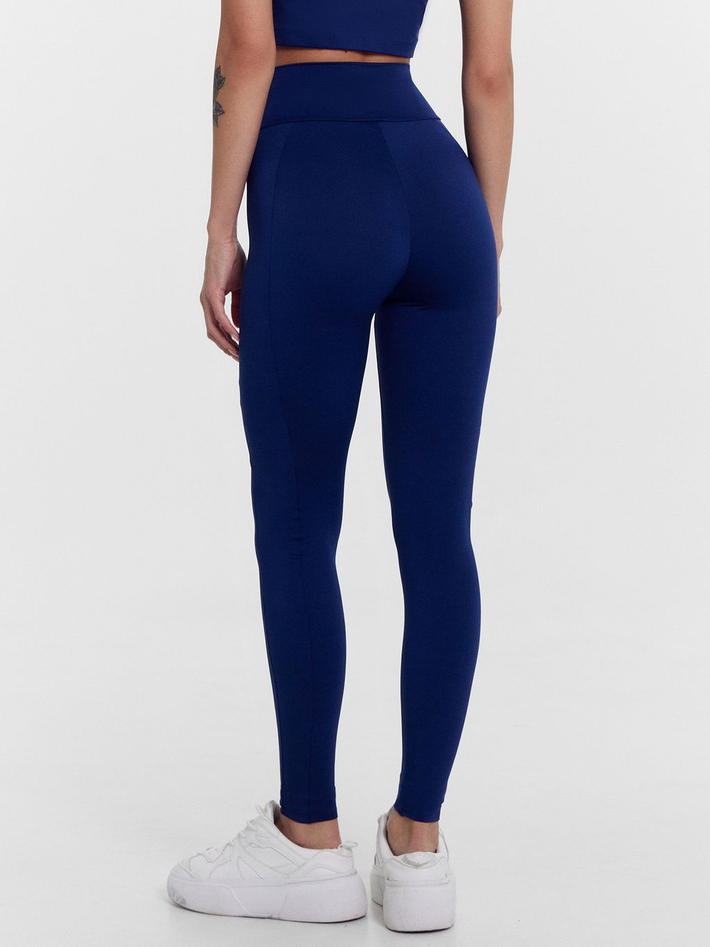 Брюки женские в синем цвете ночной синий 342307 - Mark formelle фото 4