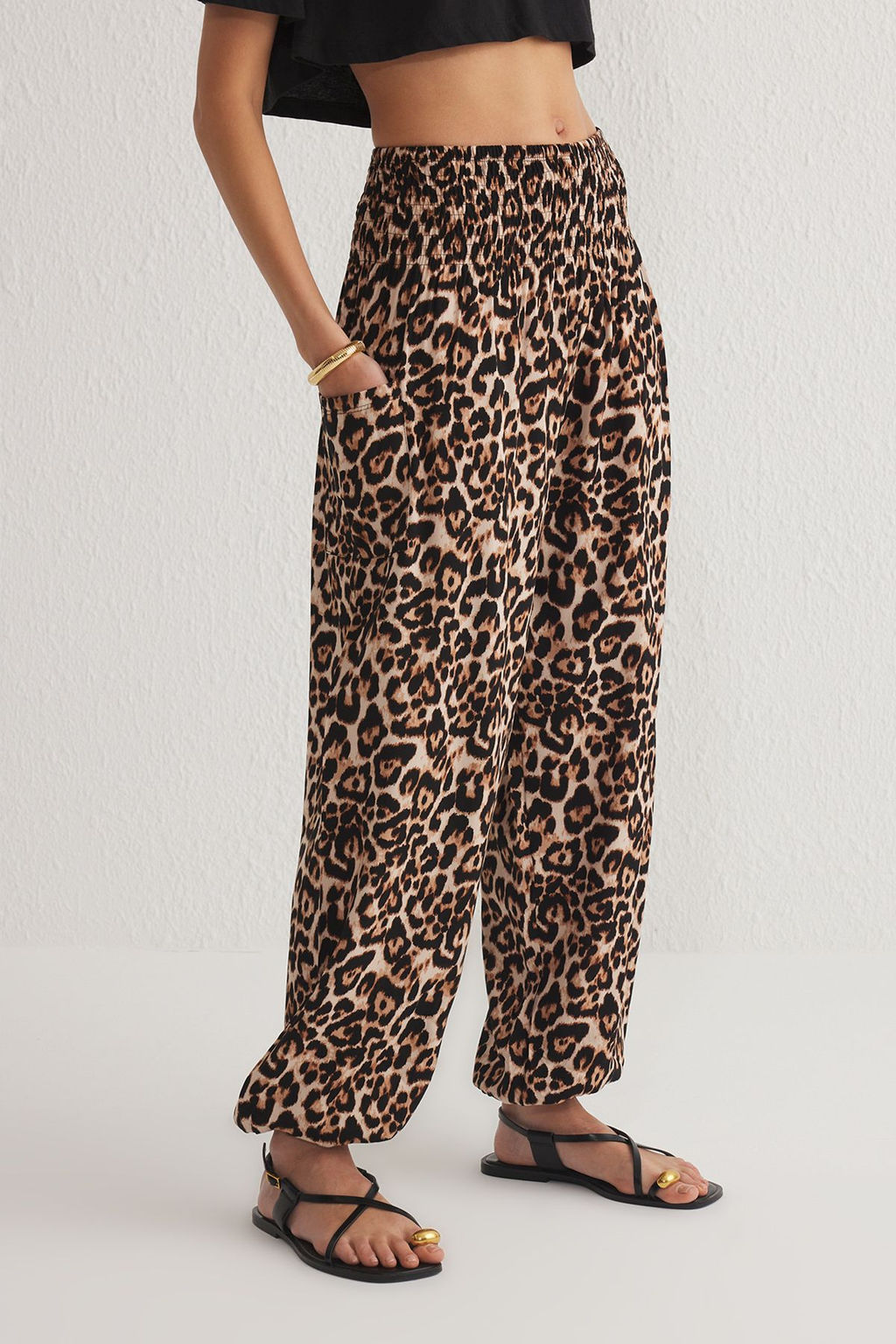 Cok Renkli Leopar Desenli Pacalar? Lastikli Salvar Form Dokuma Pantolon TWOSS25PL00063