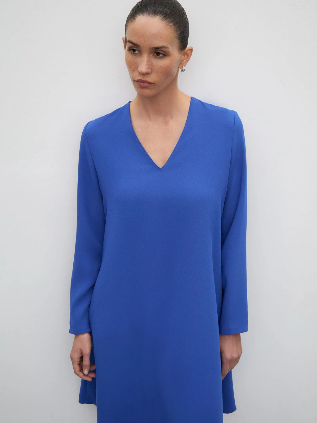 Платье Emka PL1504/orchid из вискозы с полиэстером синее фото 2