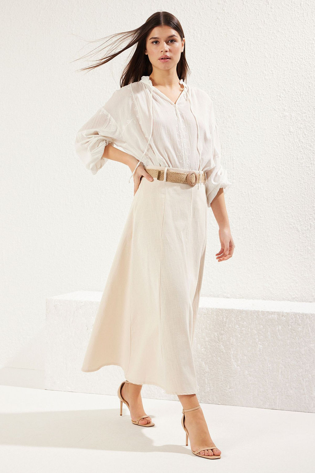 TRENDYOLMILLA Bej Kemer Detayl? Keten Maxi Boy A-line Maxi Boy Dokuma Etek TWOSS25ET00071 фото 2