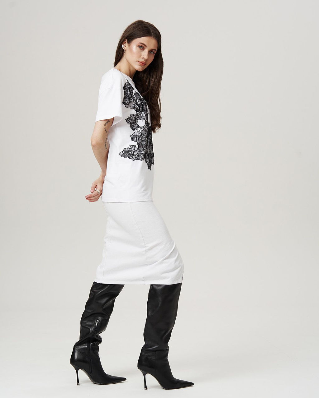 Футболка хлопковая оверсайз с аппликацией FDC005