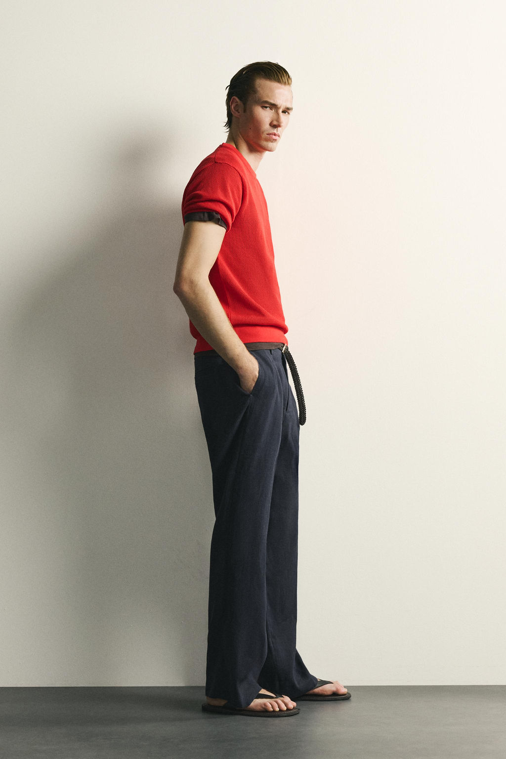 CAMISETA PUNTO ESTRUCTURA CALADOS / Rojo - Zara фото 4