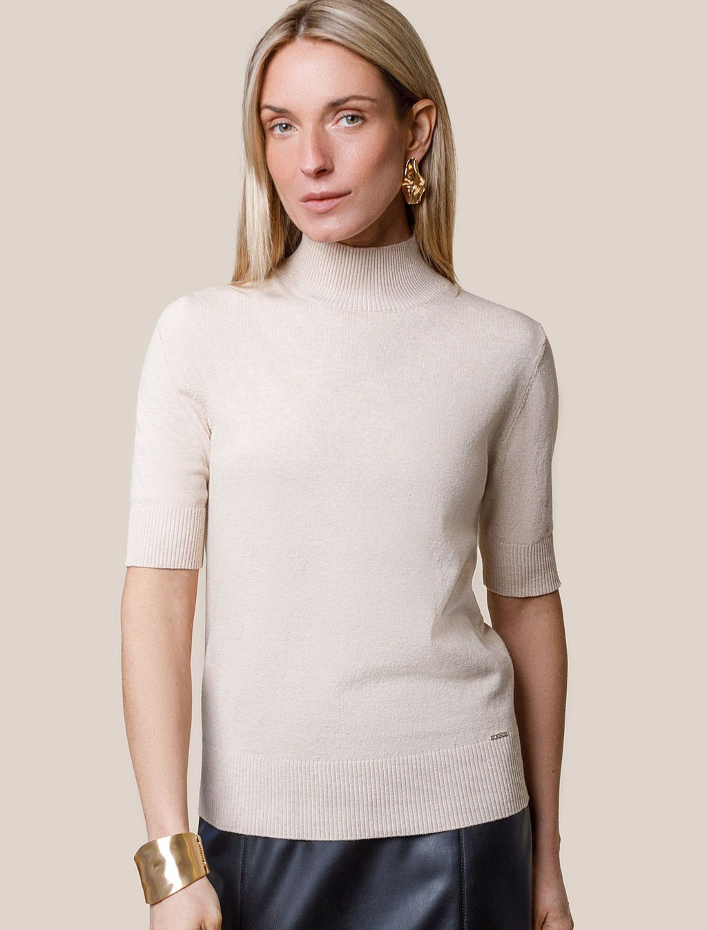 D34.201 Свитер женский бежевый меланж