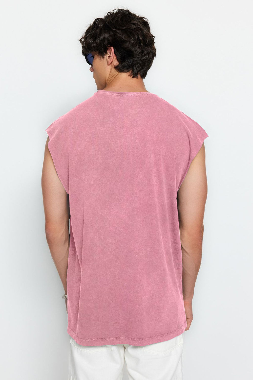 TRENDYOL MAN Gul Kurusu Oversize/Genis Kesim Soluk Efektli Yaz? Bask? %100 Pamuk T-Shirt/Atlet TMNSS23AL00009 - Trendyolmilla фото 16