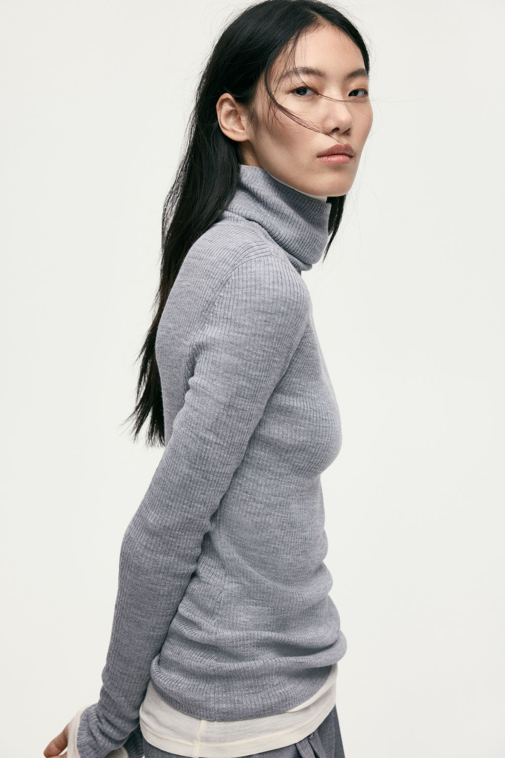 Top de cuello alto en lana merino - H&m фото 5